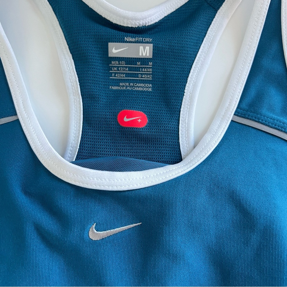 Nike Fit Dry Teal and White Tank Razor back with Bra NWT - Picture 2 of 9